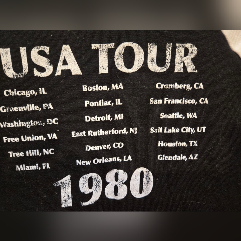 Clothes Over Bros One Tree Hill Tee  EUC - Picture 4 of 7